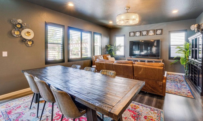Castle Rock Casa | Spacious Castle Rock Home w/ Deck, Yard & Fire Pit
