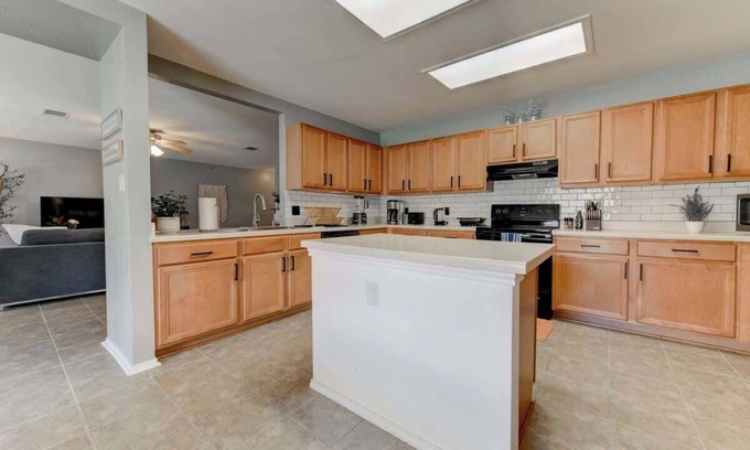 Deer Creek Ranch Casa | Spacious Cedar Park Home | Pet Friendly + 2-Car Garage