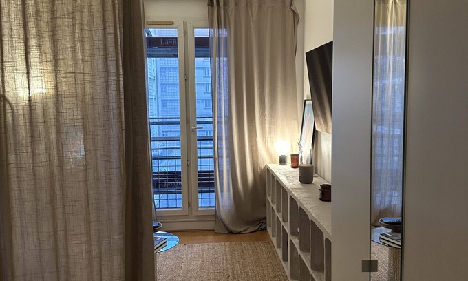 Republique–Point-du-Jour Apartamento | Amplio estudio con encanto ideal parejas o familias.