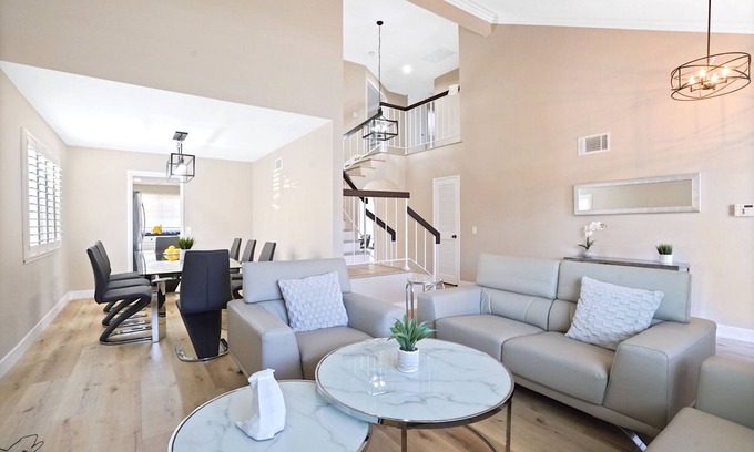 Garden Grove Casa | Spacious Clean Home w/ Quality Furniture close to Disneyland & Huntington Beach!