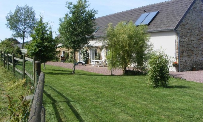 Le Plessis-Lastelle Cabaña | Casa rural independiente con jardín, chimenea, cerca de playas del Desembarco