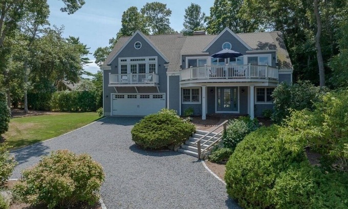 Mashpee Casa | Spacious Coastal New Seabury Home - Kayak Launch Across Street! Walk to Beach