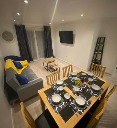 Harlow Casa | Spacious & cosy home in Harlow, ideal for contractors & relocators
