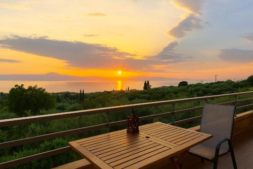 West Mani Casa | Spacious Cottage - Panoramic Sea & Mountain Views