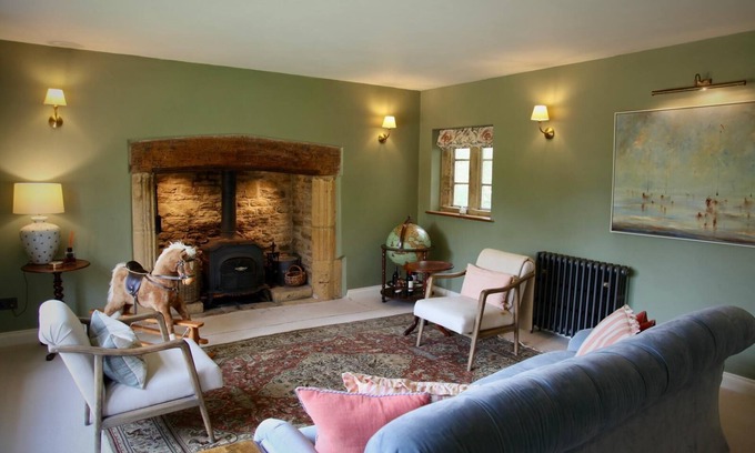 Whichford Casa | Spacious Countryside Home with Annex, Cotswolds