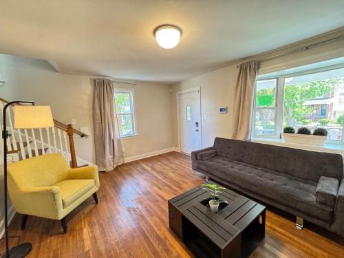 Washington Casa | Spacious Cozy Entire House in DC