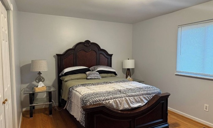 Mehlville Casa | Spacious, cozy home in Saint Louis