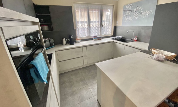 Bretigny-sur-Orge Casa | Spacious detached house 800 m from RER station