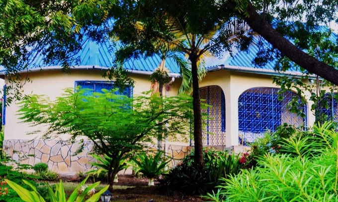 Diani Beach Casa | Amplia casa del jardín Diani