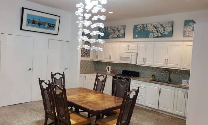Diego Martin Apartamento | Spacious Diego Martin Apartment great location