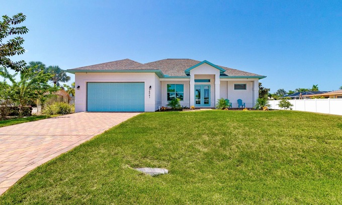 Bokeelia Casa | Spacious, dog friendly home with pool, on waterway within minutes to the Gulf
