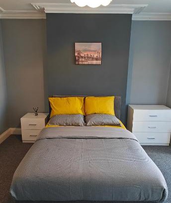 Nottingham Casa | Spacious double room 002