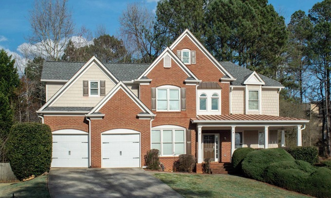Suwanee Casa | Spacious Dream home W/ Private Pool!
