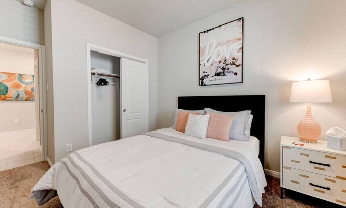 Temple Casa | Spacious East Temple 5-Bed House