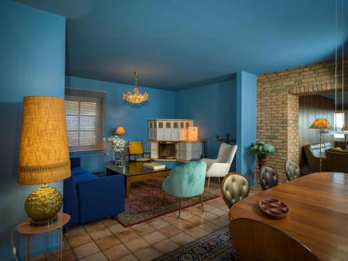 Suderstapel Casa | Spacious Ensemble Hecht Right On The Eider River
