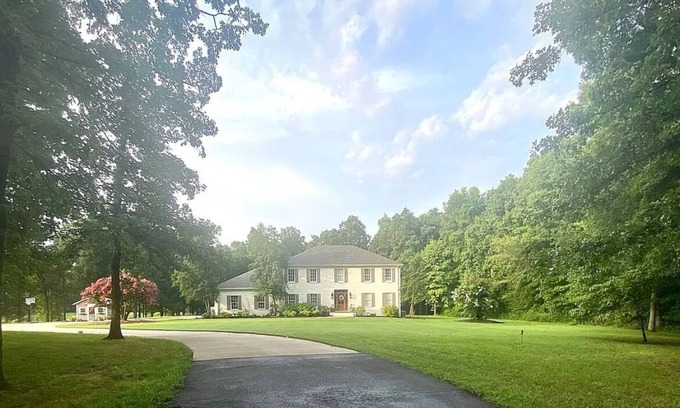 Lawrence County Otro | Spacious Estate Home with Event Space – Perfect for Weddings & Reunions