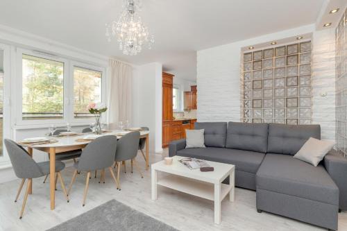 Orunia-St. Wojciech-Lipka Apartamento | Spacious Family Apartment with 3 Bedrooms in Gdansk by Noclegi Renters