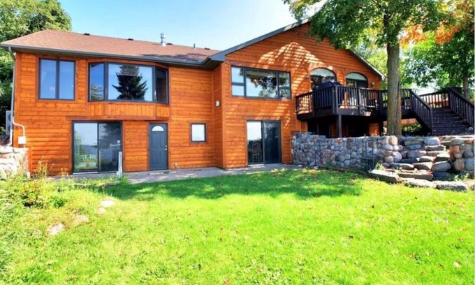 Isle Cabina | Spacious Family Friendly Cabin on Lake Mille Lacs