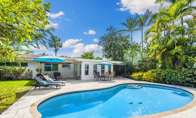Biscayne Park Casa | Spacious Family House Close to Biscayne Park W/Pool