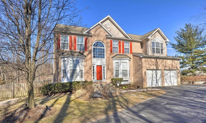 Ellicott City Casa | Spacious Family Home: 16 Mi to Downtown Baltimore!