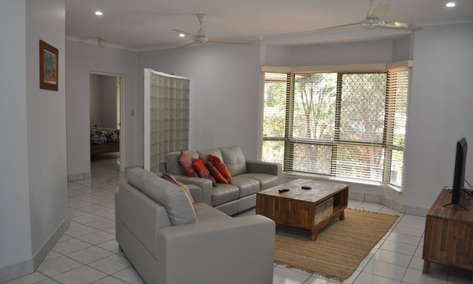 Rosebery Casa | Spacious family home, 45 minutes to Litchfield National Park