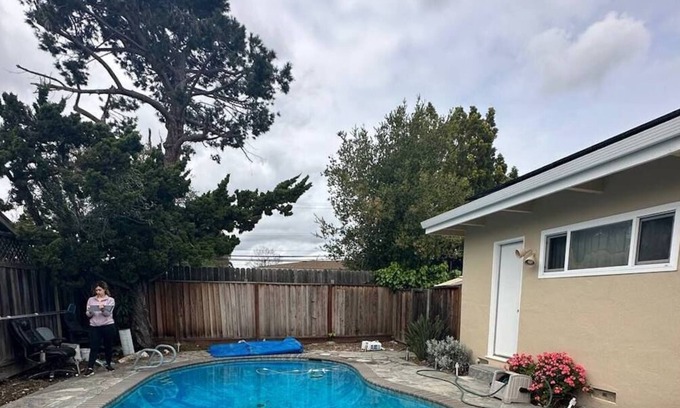Cambrian Park Casa | Spacious Family House in San Jose with Swimming Pool