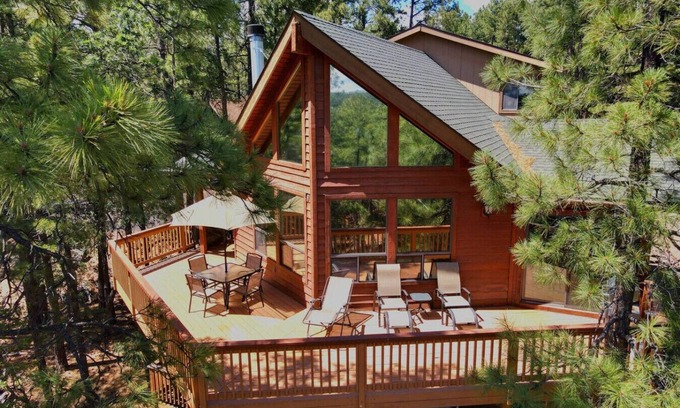 Munds Park Apartamento | Spacious Family Mountain Cabin ~2 Decks ~Near Lake