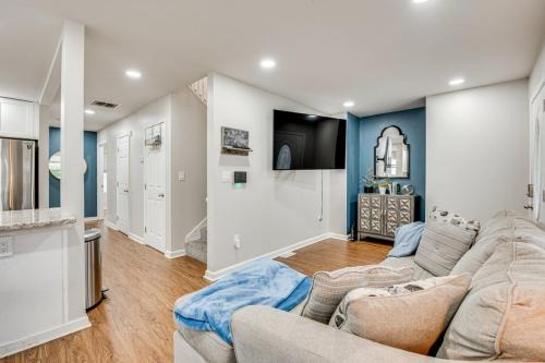 Jefferson Park Casa | Spacious Family Retreat Near Airport home