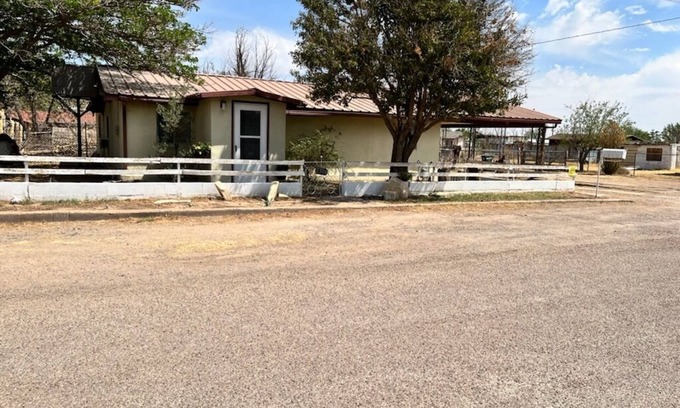 Alpine Casa | Spacious Family Retreat - weekly and monthly discounts