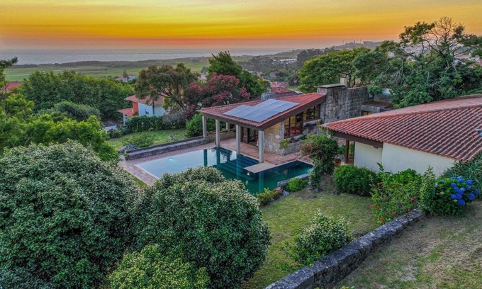 Viana do Castelo Apartamento | Spacious Farm w/ sea view & Pool - Near The Beach