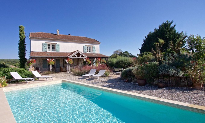 Bourlens Otro | Spacious farmhouse with private heated pool, sleeping up to 8.