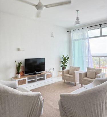 Seksyen 14 Apartamento | Spacious Flat with Breakfast Wifi 3 Free Parking at Seksyen 7
