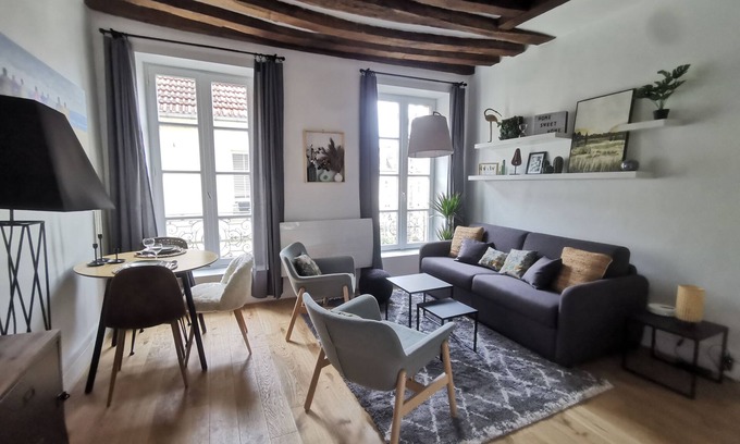 Saint-Germain-en-Laye Apartamento | Spacious studio in the historic center of Saint-Germain-en-Laye