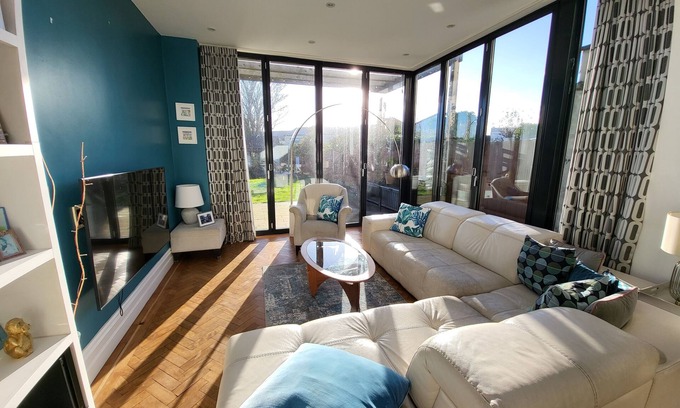 Claddagh Casa | Spacious Galway City House