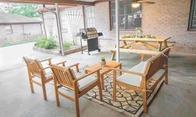 Columbus Casa | Spacious Game & Grill Retreat Near Ft. Moore & CSU