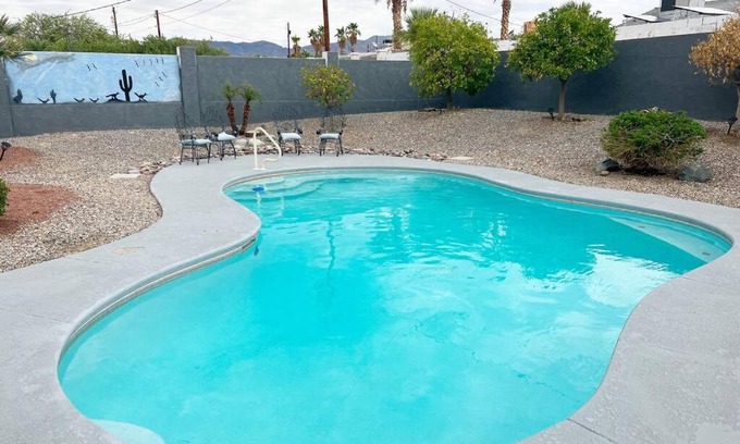 Lake Havasu City Casa | Spacious Getaway! Pool, Spa, Sleeps 9