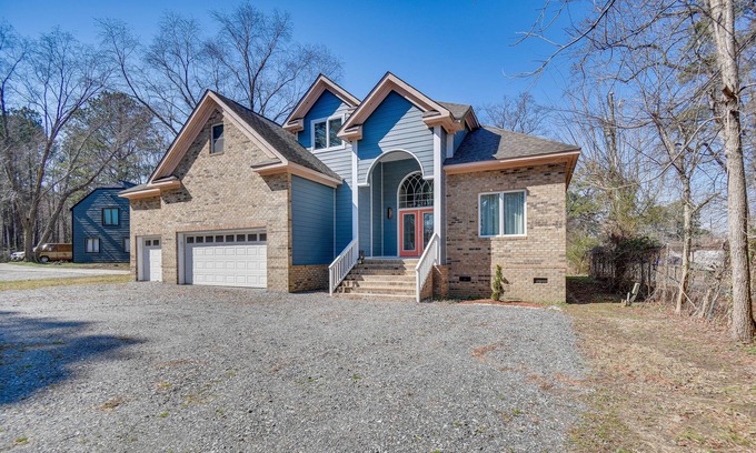 Newport News Casa | Spacious Hampton Vacation Home Near Beaches!