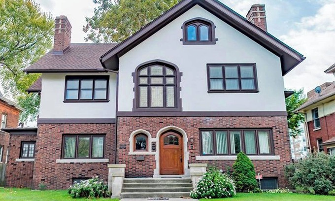 Detroit Casa | Spacious Historic Zacharias House w/o 3rd floor access, Sleeps 6.