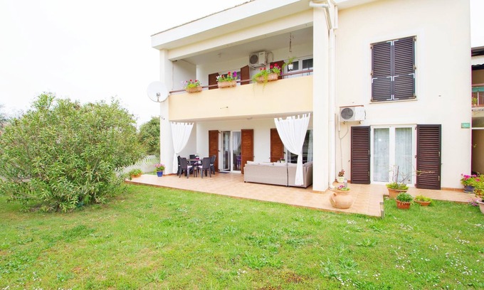 Valdebek Apartamento | Cómodo apartamento en el suburbio de Pula, Valdebek