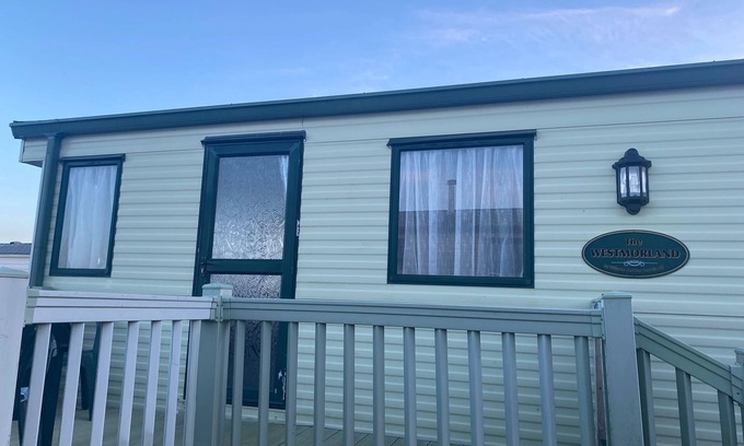 Stranraer Casa | Spacious Holiday home on the stunning Scottish shores of Loch Ryan