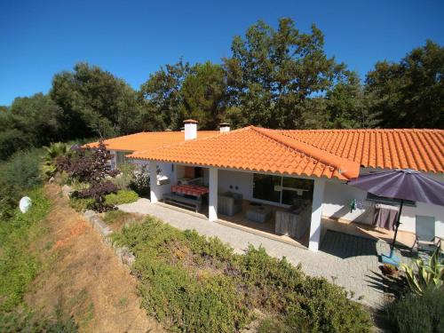 Covas Casa | Spacious holiday home on estate near Covas