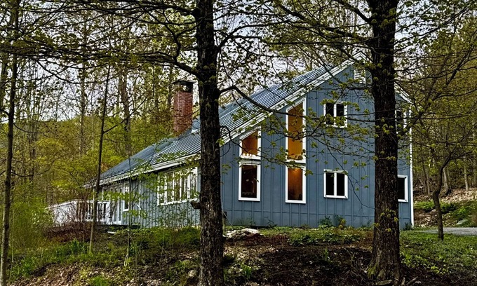 Warren Casa | Spacious home <3 min from Lincoln Peak! Fits the whole extended family