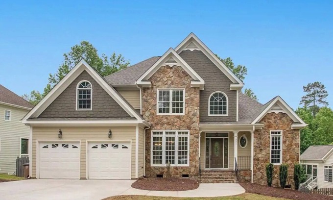 Wake Forest Casa | Spacious Home, Dedicated Workspace, Screened Patio, Spacious, Modern