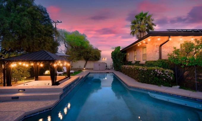 Blenman-Elm Villa | Spacious Home Great Outdoors Midtown Near UofA