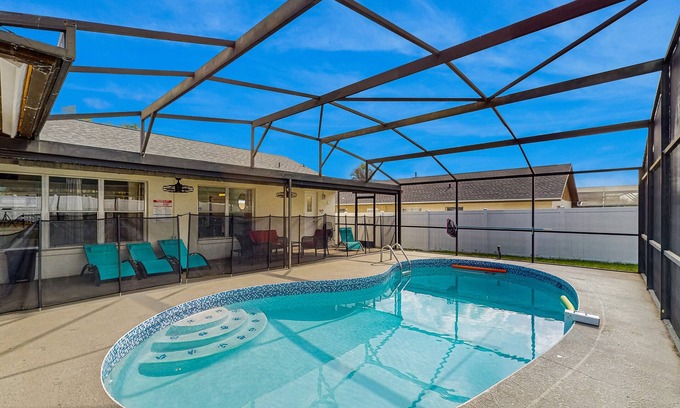 Indian Ridge Casa | Spacious home heated pool, close to theme parks and enclosed yard