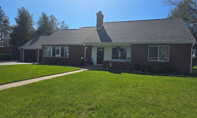 Cheboygan Casa | Spacious home in a convenient location to downtown and boat launch!
