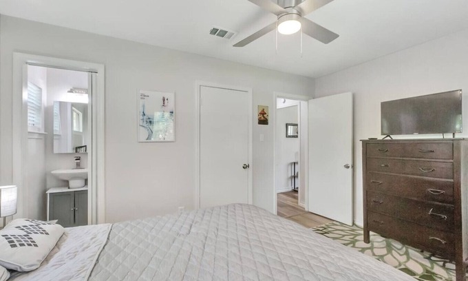 Pasadena Casa | Spacious home in Pasadena