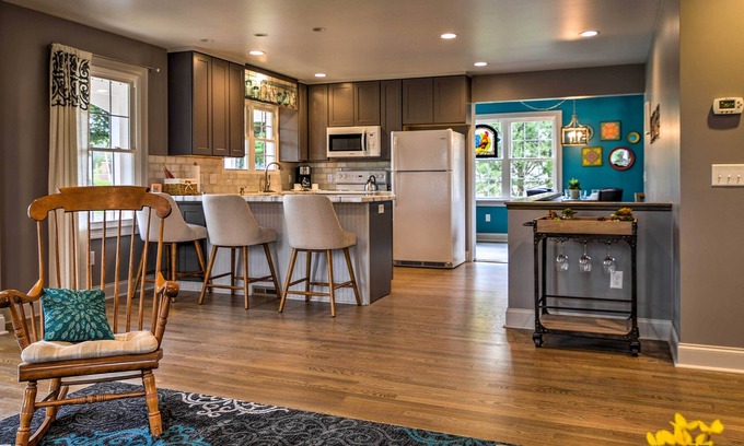 Harrisonburg Casa | Hogar remodelado de Harrisonburg con cargador EV de nivel II