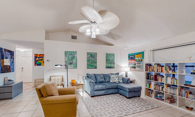 Port Malabar Casa | Spacious home near the Ocean overloooking the Preserve with enclosed Patio & W/D