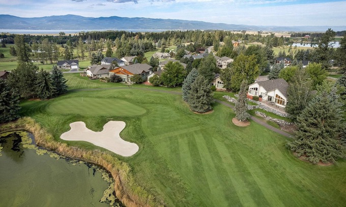Bigfork Casa | Stay Montana - Golden Eagle Townhome